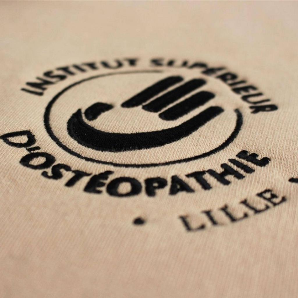 Réalisation broderie logo cœur sweat Lille projet Institut Osthéopathie